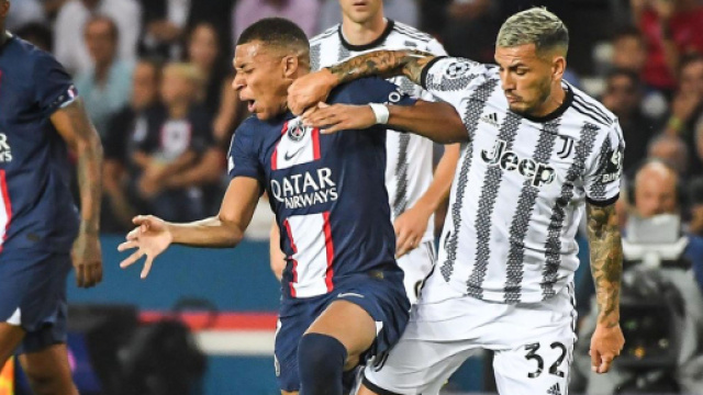 Mbappé et Paredes lors de PSG-Juve en Ligue des champions. (crédit Eurosport)