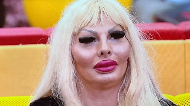 GFVip 7, Elenoire contro le clip degli autori: 'Loro hanno montato tutto per fare cinema'.