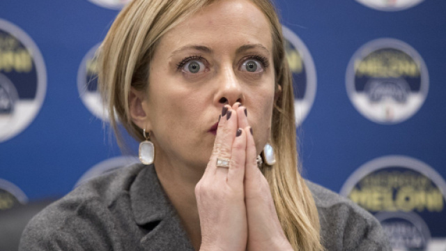 Giorgia Meloni torna a proporre il blocco navale contro i migranti - fanpage.it