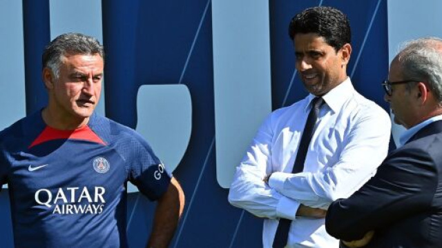 Le PSG est toujours un club très actif lors des périodes de mercato. (crédit Twitter)