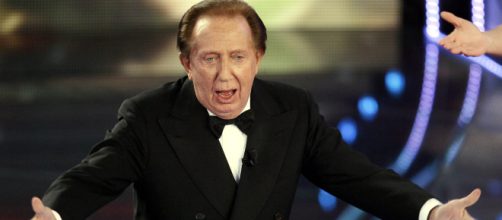 Mike Bongiorno, simbolo della Tv italiana, ci lasciava 13 anni fa