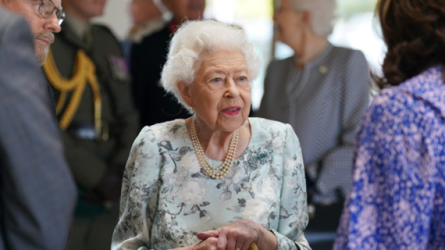 Regina Elisabetta: &egrave; allarme per la sua salute, William partito da Londra.