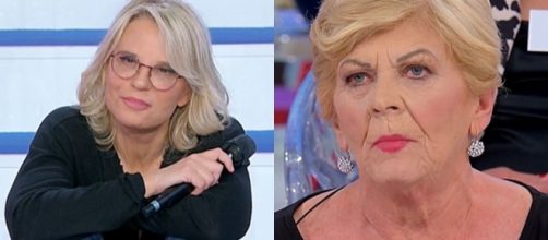 Uomini e Donne, Maria De Filippi punge Pinuccia: 'Alessandro è più sereno senza di lei'.