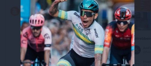 Ciclismo, la vittoria di Caleb Ewan nel criterium di Adelaide.