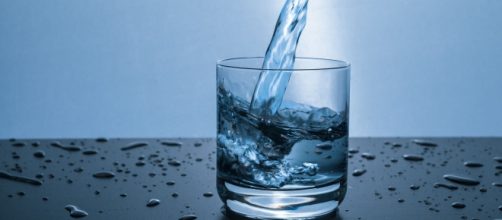 Água é um aliado importante par a dieta (Reprodução/Pixabay)