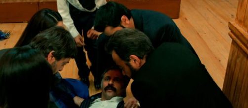 Terra amara episodi turchi: Hatip spara a Cengaver che muore alla circoncisione del figlio.