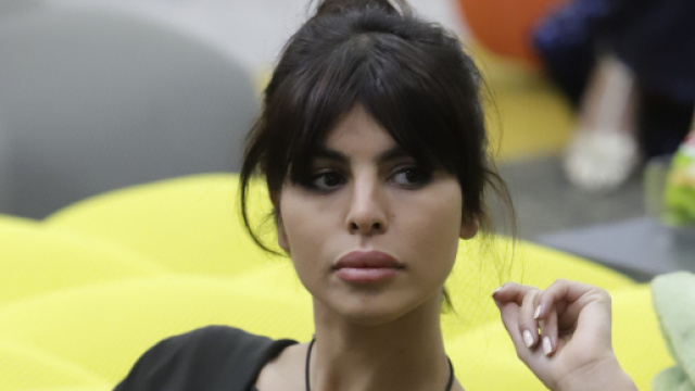 GFVip 7, parla la signora che aveva in affido Dana: 'I suoi occhi tristi mi conquistarono'.