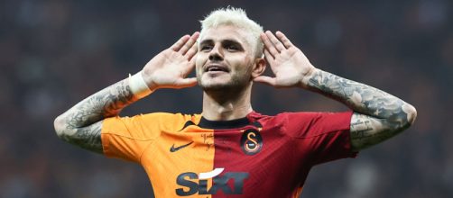 Il PSG potrebbe proporre al Milan l'attaccante Mauro Icardi.