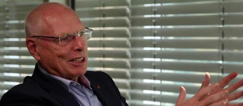 Liberal Senator Jim Molan dies after battle with cancer (Image source: John Anderson/YouTube)