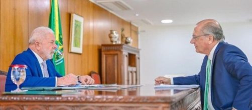 Lula recebe o vice-presidente Geraldo Alckmin no Palácio do Planalto (Instagram/@lulaoficial/@ricardostuckert)
