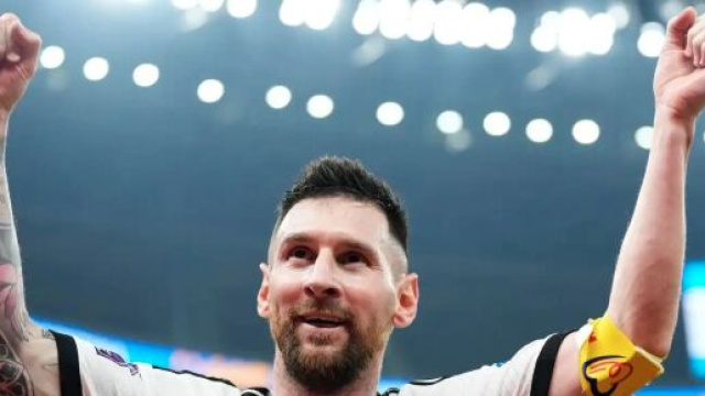 Leo Messi a pens&eacute; &agrave; sa grand-m&egrave;re juste avant que l'Argentine remporte la Coupe du monde. (screenshot Twitter - @ShreyasTripat13)
