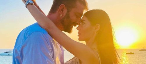 Bianca Atzei, dato alla luce il figlio frutto della relazione con Stefano Corti.