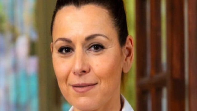 Un posto al sole, Silvana riprende il suo posto da Roberto Ferri.