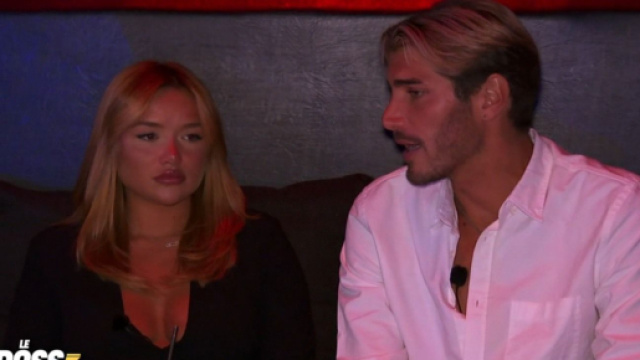 Le Cross : Victoria en couple avec Nicolo pour s'assurer un retour en télé, les téléspectateurs et son ex ne sont pas dupes. @W9