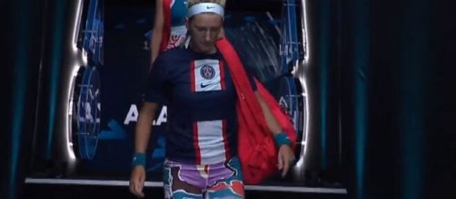 La joueuse de tennis Victoria Azarenka avec les couleurs du PSG en Australie (capture Twitter Instant Foot)