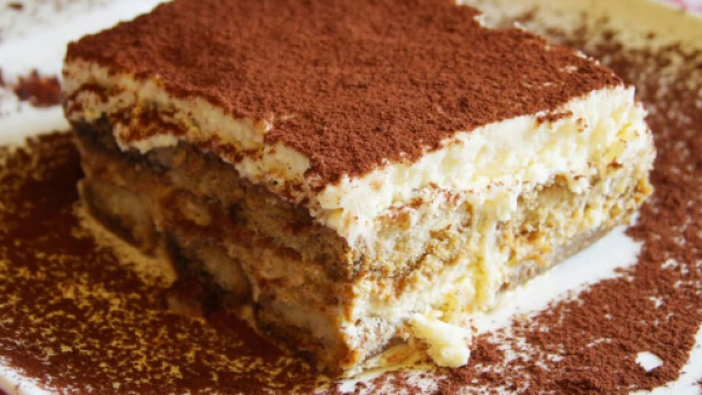 Un delizioso dolce al cucchiaio: il tiramis&ugrave;.