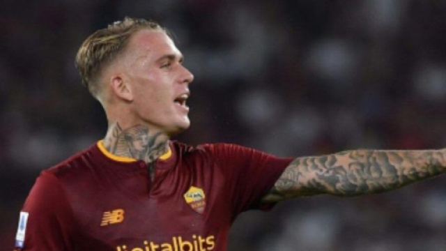 Rick Karsdorp, giocatore olandese.