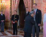 El presidente Pedro Sánchez acudió a la recepción del Cuerpo Diplomático en el Palacio Real de Madrid (Twitter, CasaReal)