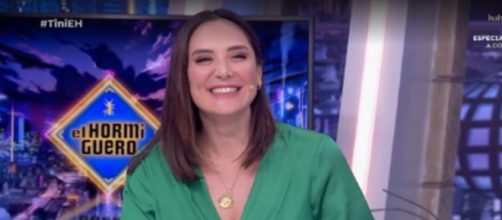 Tamara Falcó estaba feliz mientras comentaba algunos detalles sobre su futura boda con Íñigo Onieva (Antena 3)