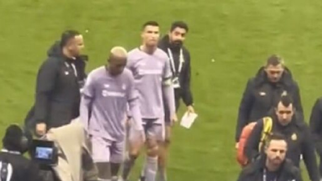 Cristiano Ronaldo lors de la défaite contre Al-Ittihad (capture Twitter @Loguito6)