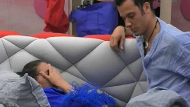 GFVip 7, Antonella si avvicina a Edoardo ma lui la respinge: 'Sei finta'.
