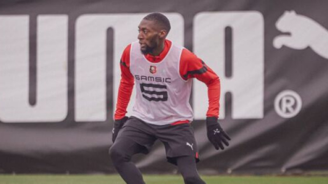 Karl Toko-Ekambi sous ses nouvelles couleurs du Stade Rennais. (screenshot Twitter - @InsideGones)