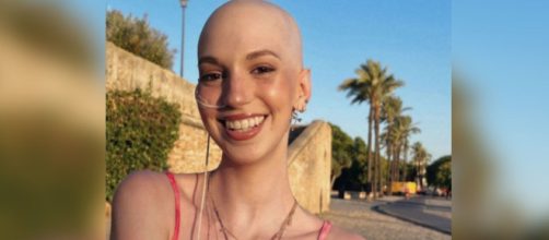 Elena Huelva se hizo influencer tras compartir con sus seguidores su lucha contra el cáncer (Instagram/elenahuelva02)