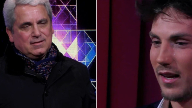 Dal Moro senior mette like a un commento Twitter in cui si dice che Daniele vede e sa che Oriana e Nikita hanno atteggiamenti diversi con lui.