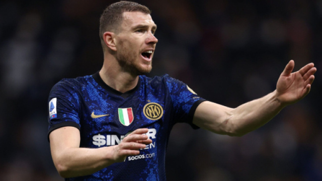Edin Dzeko nel mirino del club di Berlusconi.