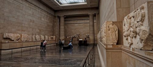 The Parthenon Marbles displayed in the British Museum (Image source: Txllxt TxllxT/Wikimedia Commons)