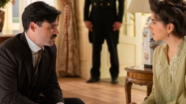 La Promessa, spoiler: Manuel inizia a dubitare di Jimena dopo il bacio con Jana.