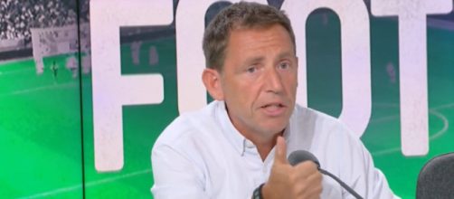 Après l'accrochage entre Luis Enrique et Alexandre Ruiz, Daniel Riolo est sorti du bois à la rescousse de son confrère. (@AfterRMC)
