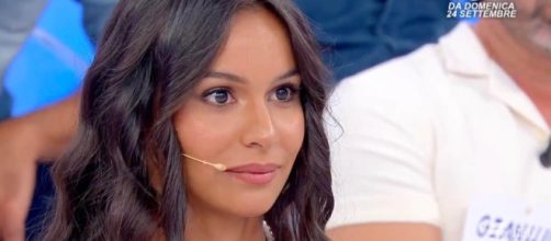 Uomini e donne, Beatriz nei guai: spunta un altro post in cui spara a zero contro U&D.