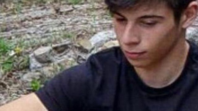 Alessio Vinci, 18enne trovato morto a Parigi: gip si riserva decisione sull'archiviazione.