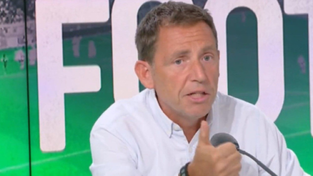 Après l'accrochage entre Luis Enrique et Alexandre Ruiz, Daniel Riolo est sorti du bois à la rescousse de son confrère. (@AfterRMC)
