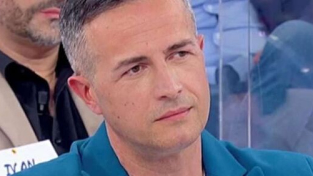 Uomini e donne, Riccardo esce allo scoperto