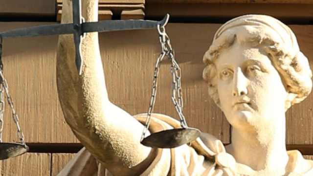 Oroscopo e classifica di venerdì 13 ottobre: risalita economica per la Bilancia.