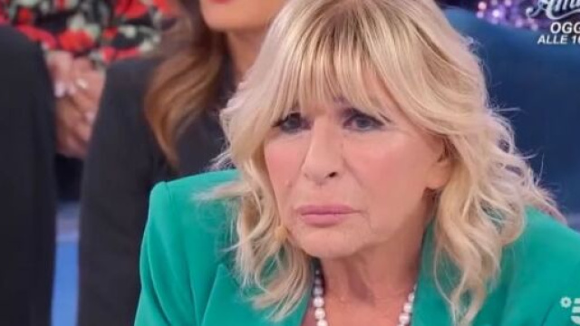 Uomini e donne, anticipazioni: Gemma disperata per l'addio di Maurizio, Roberta furiosa.