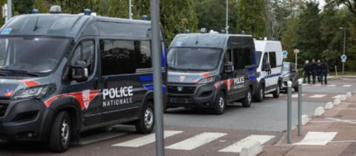 El ministro del Interior informó que el agresor había sido arrestado (X, @PoliceNationale)