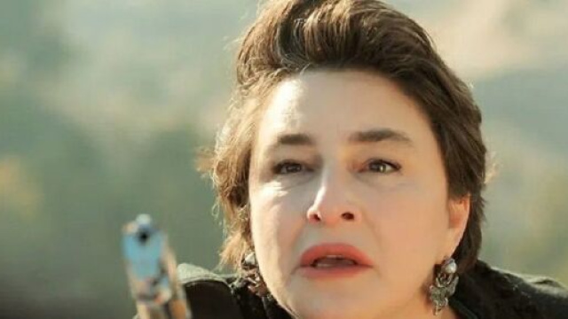 Terra amara, spoiler al 21 ottobre: Demir pronto ad uccidere Behice, lei si toglie la vita