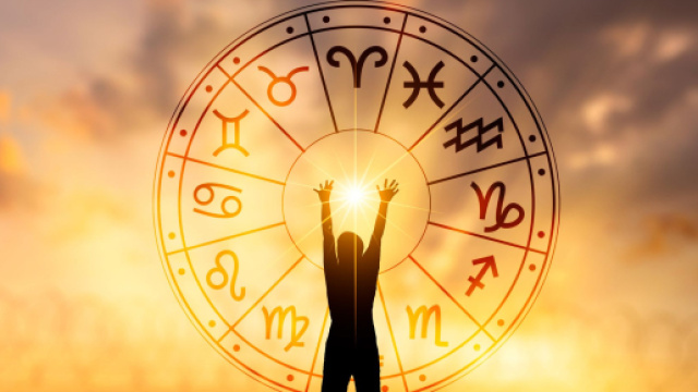 L'oroscopo del 21 ottobre, Gemelli dubbiosi e Ariete più allegro.