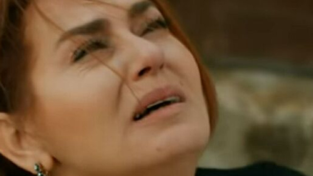 Terra amara, trame turche: Sevda minaccia di togliersi la vita.