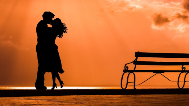 Previsioni astrali dell'amore weekend 21-22 ottobre: turbamenti emotivi per il Cancro.