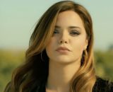 Terra amara, episodio 3 ottobre: Zuleyha si impone sui contadini che rubano alla tenuta.