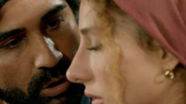 Terra amara, la moglie di Rasit Kaya pretende dei soldi da Zuleyha.