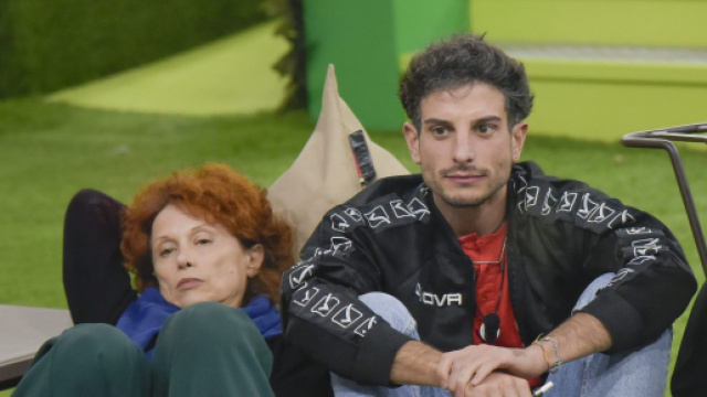 Grande Fratello: Garibaldi sparla di Beatrice.