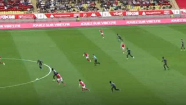 Lamine Camara avec le FC Metz (capture Twitter @Actu Foot)