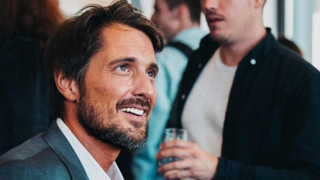 Le présentateur de M Radio répond face aux accusations (screenshot instagram, @instacerutti)