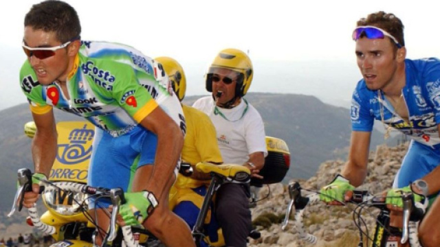 Ciclismo, &Oacute;scar Sevilla all'inizio della carriera in maglia Kelme.