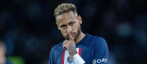 Neymar sous les couleurs du Paris Saint-Germain (Capture Twitter @Amour_Du_Foot)